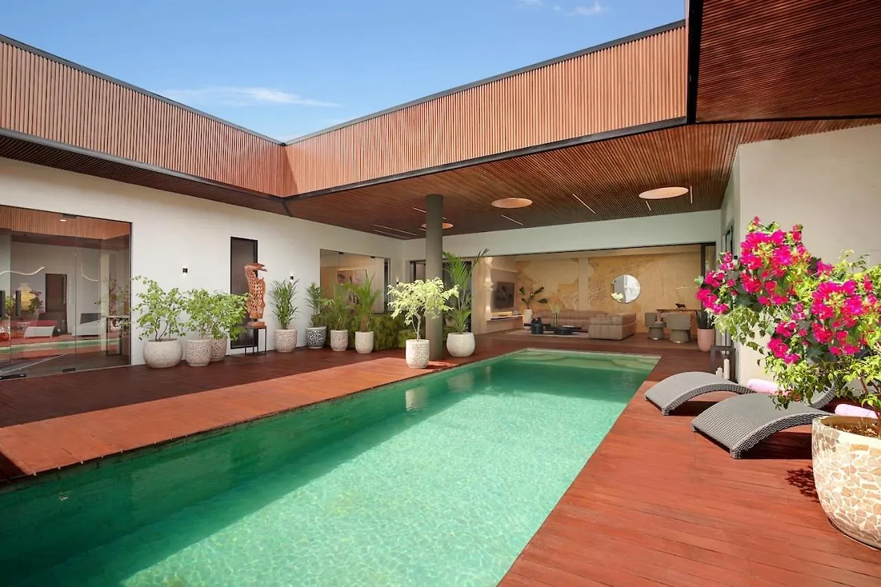 Canggu Brand New 6Bed Villa! Best Location! A Step-Free Design Highlight For Families & Friends 0*, Canggu (Bali)
